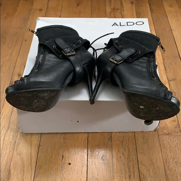 Lace up booties - Picture 5 of 6